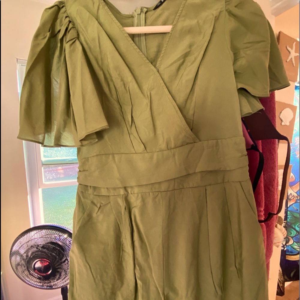 Light green jumper